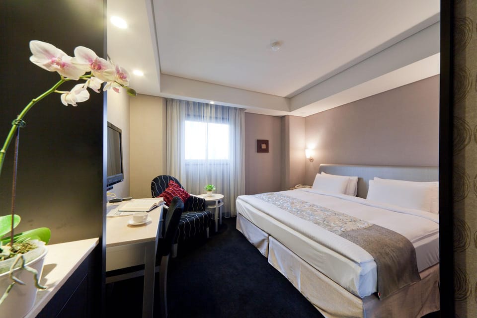 Guestroom