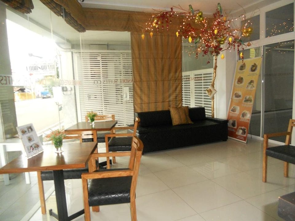Cinfandel Suites Hotel in Cebu City