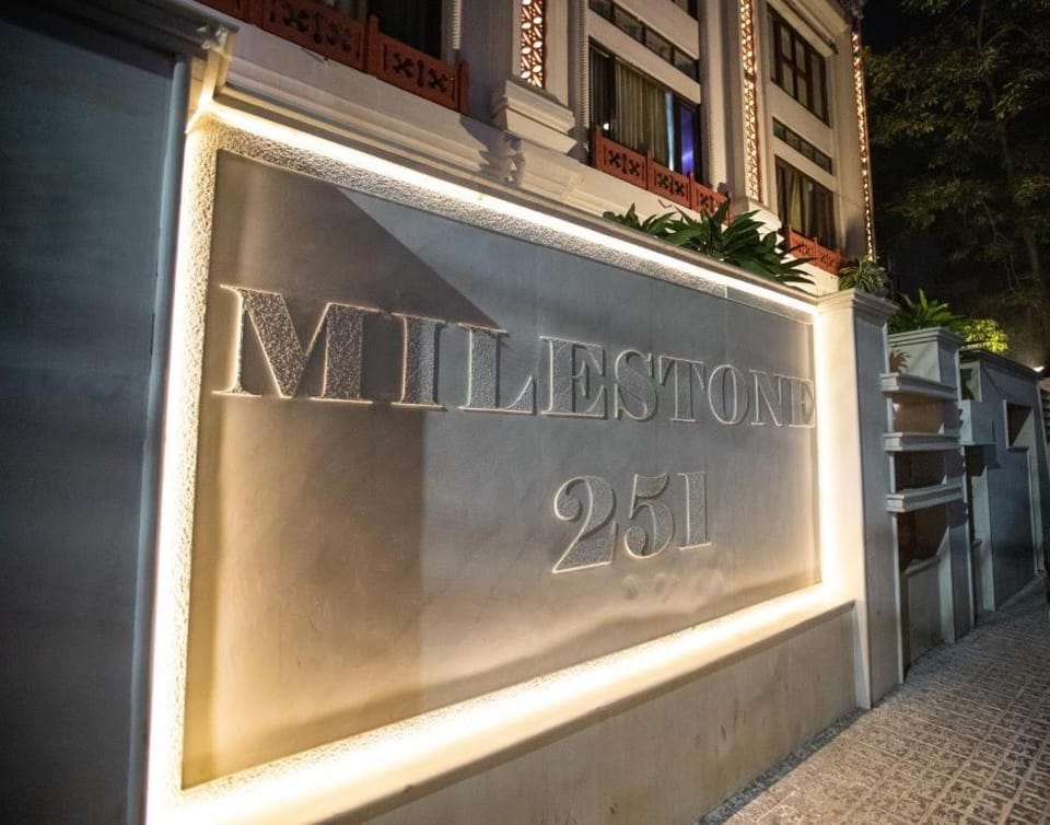 Milestone 251 Hotel in Jaipur