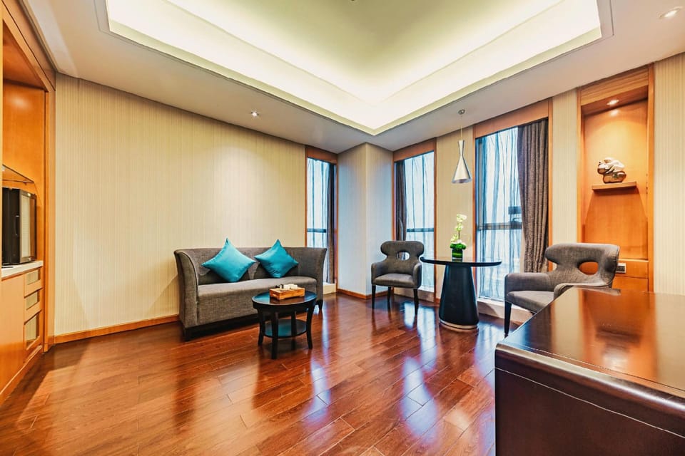 Rezen Minyoun Lai Hotel Chunxi Taiguli Chengdu Hotel in Chengdu
