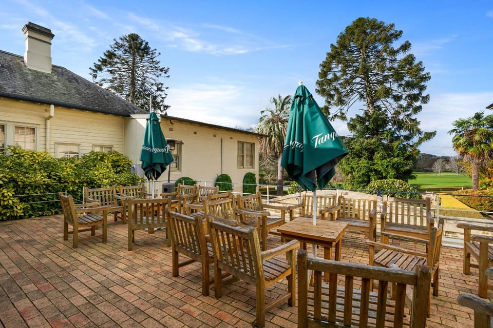 Peppers Craigieburn Bowral Hotel in Bowral