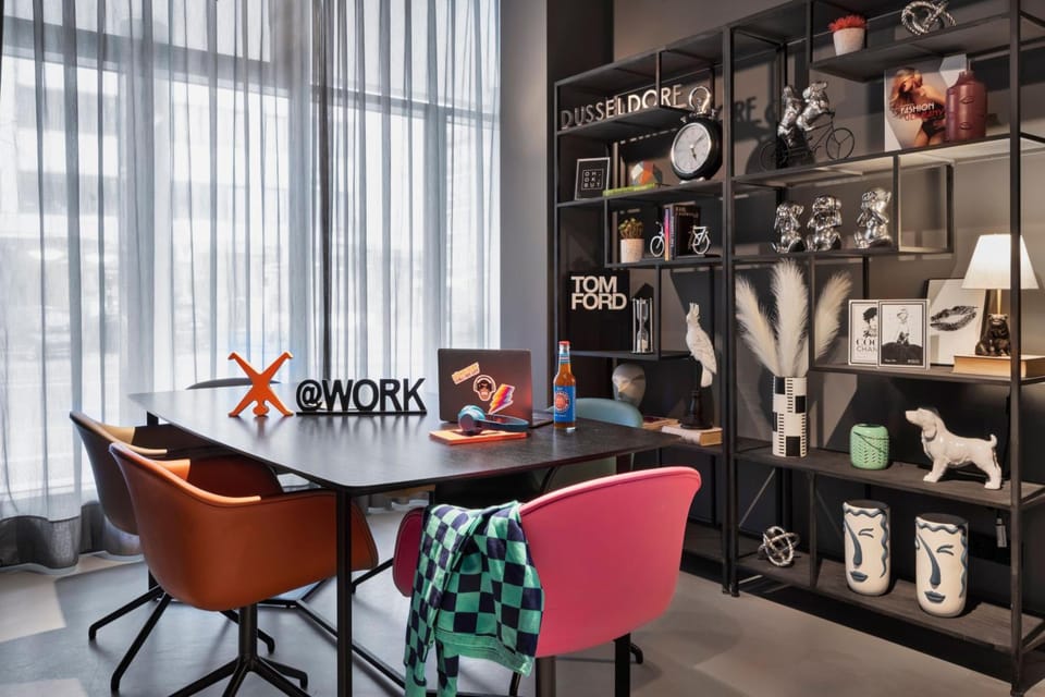 Moxy Duesseldorf City Hotel in Neuss