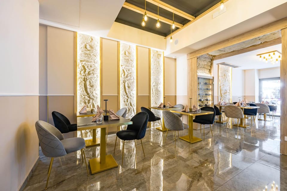 Sant'Angelo Suites Hotel in Naples