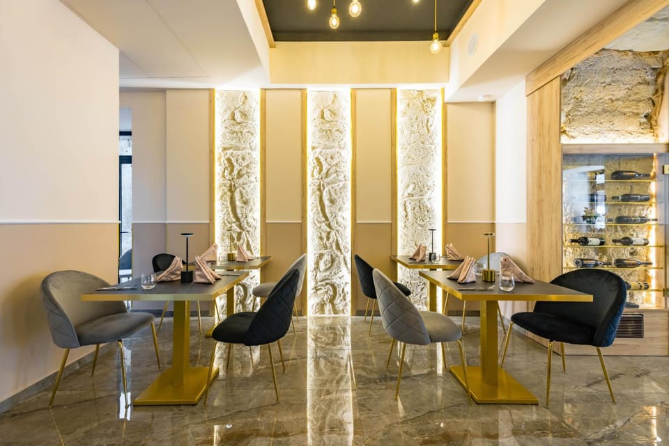 Sant'Angelo Suites Hotel in Naples