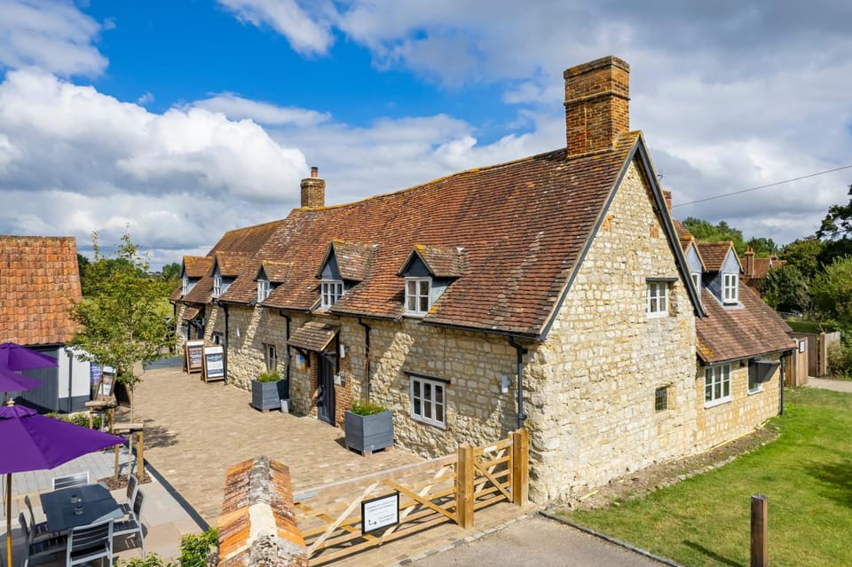 The Dinton Hermit Hotel in Wycombe District