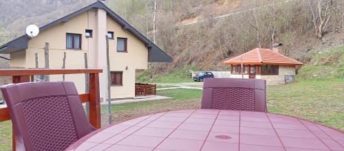 Vila Nada Hotel in Serbia