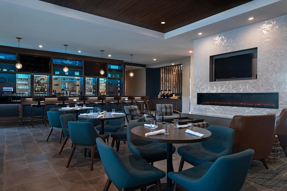 Four Points by Sheraton Fort Worth North Hotel in Fort Worth