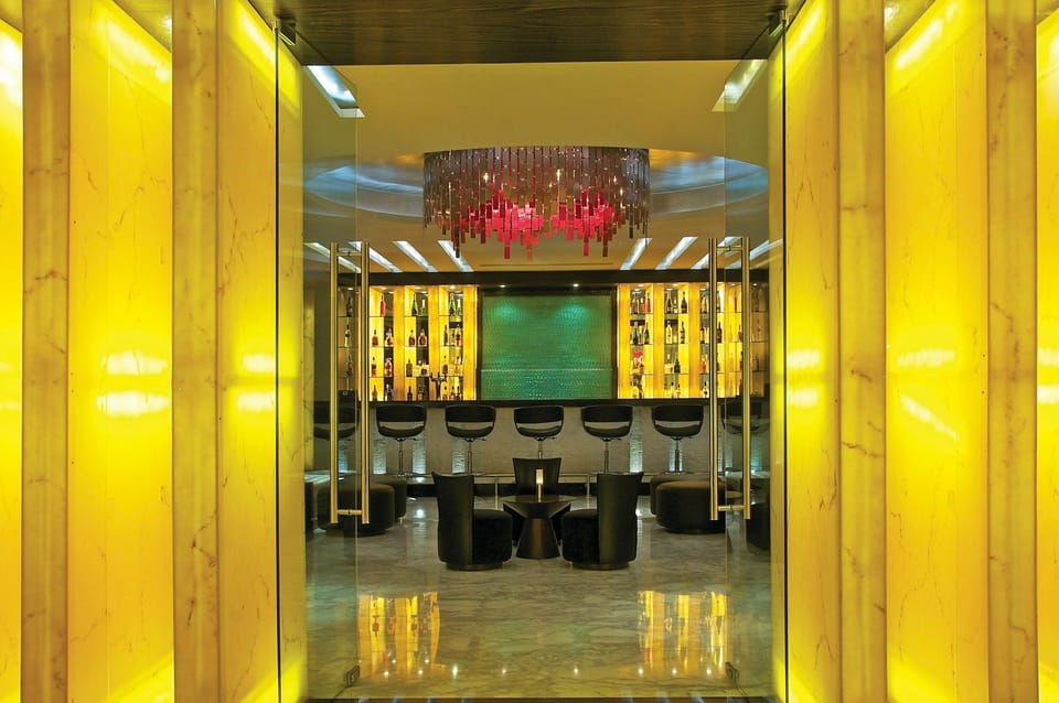 Vivanta Hyderabad, Begumpet Hotel in Hyderabad