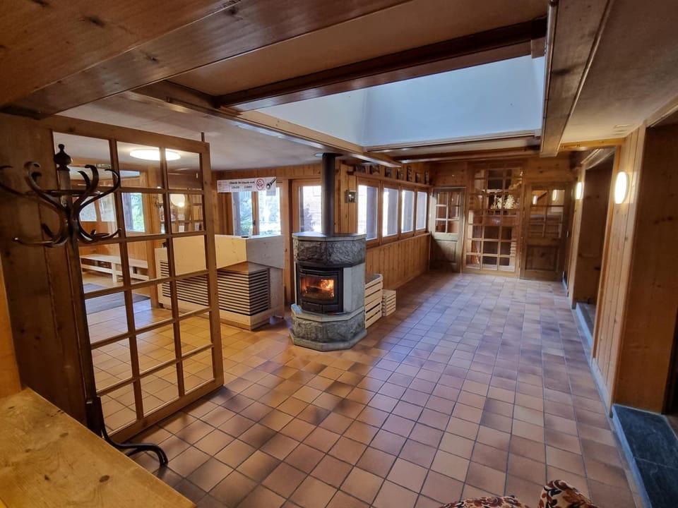 Le Catogne Hotel in Canton of Valais