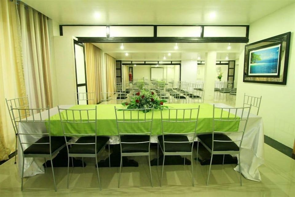 Urban Manor Hotel Hotel in Central Visayas