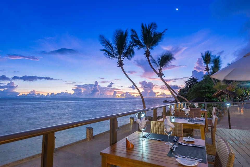Coco de Mer and Black Parrot Suites Hotel in Africa