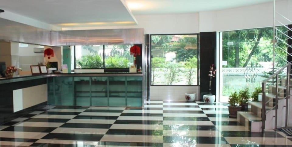 Ratchada 17 Place Apartment hotel in Bangkok