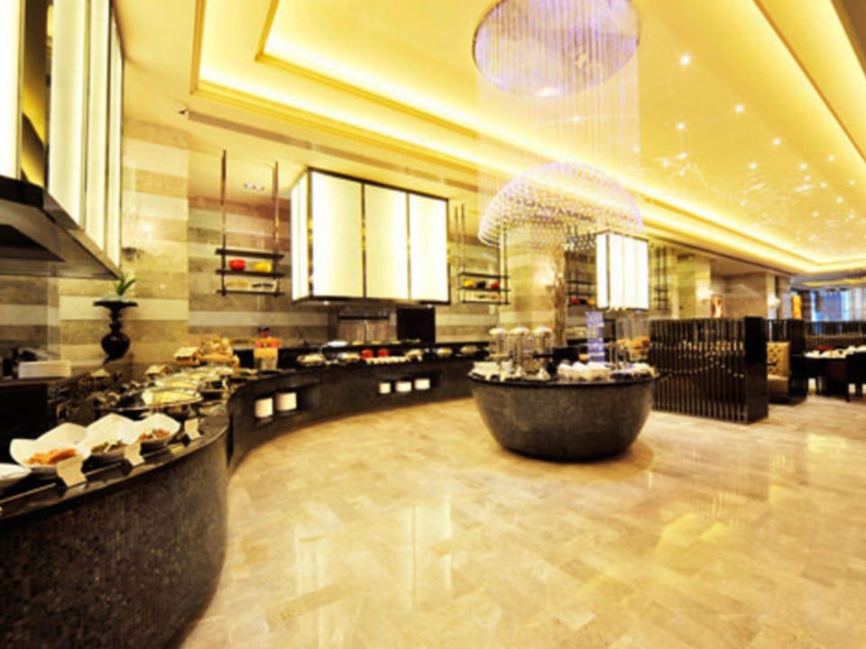 Wuhan Royal Suites & Towers Hotel Hotel in Wuhan