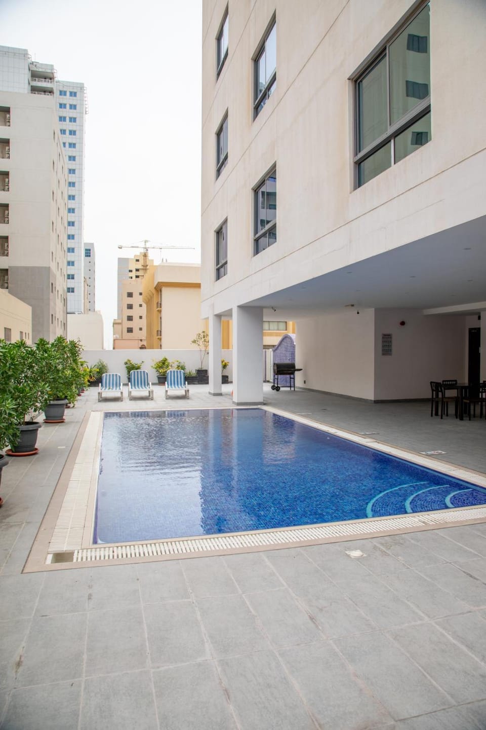 Swimming pool