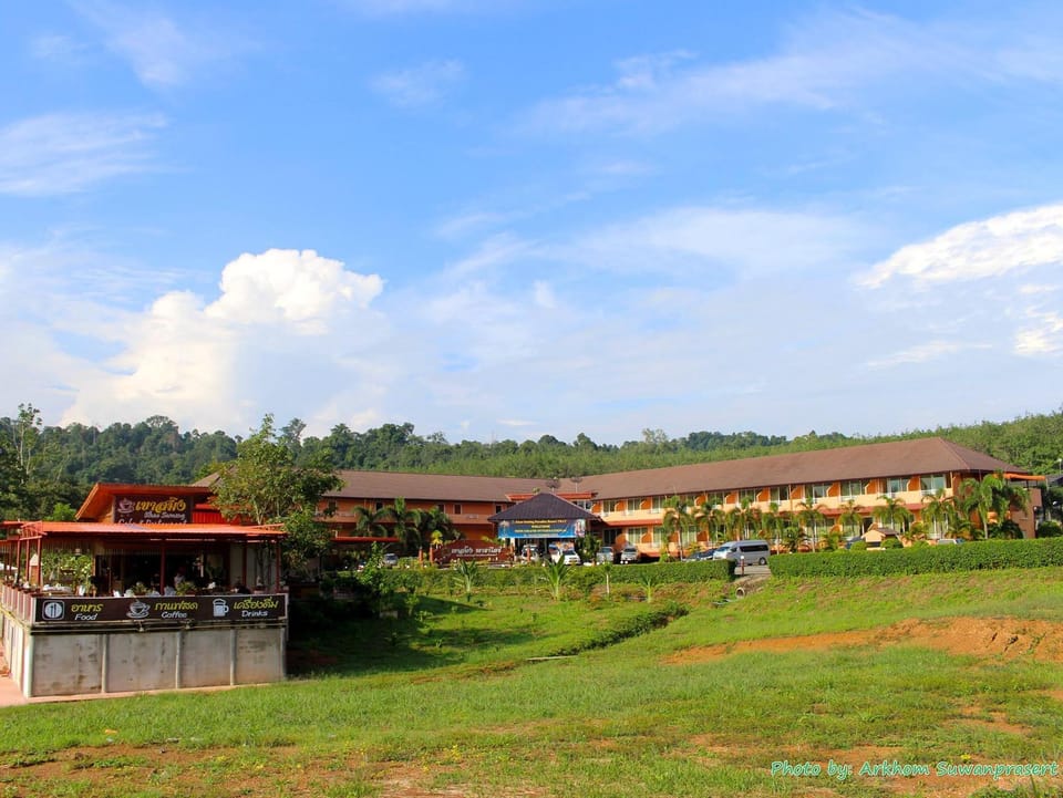 Khao Saming Paradise Resort Resort in Trat Changwat