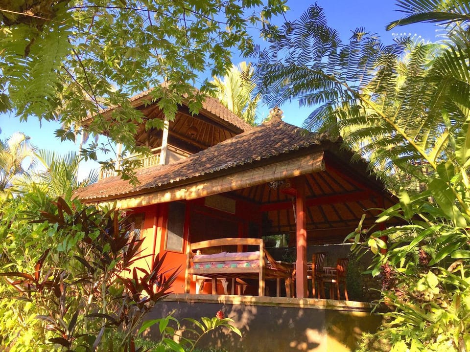 Bali Mountain Retreat Lodge in East Selemadeg