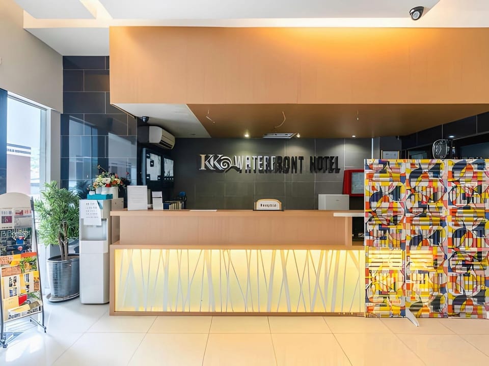 KK Waterfront Hotel Hotel in Kota Kinabalu