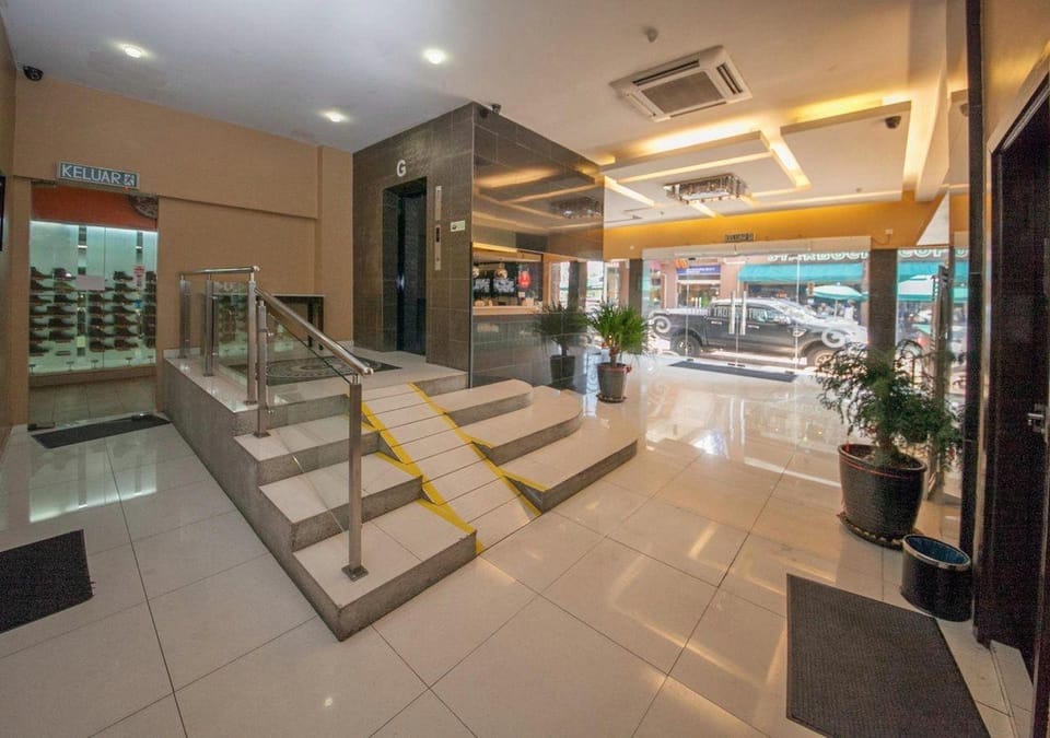 KK Waterfront Hotel Hotel in Kota Kinabalu