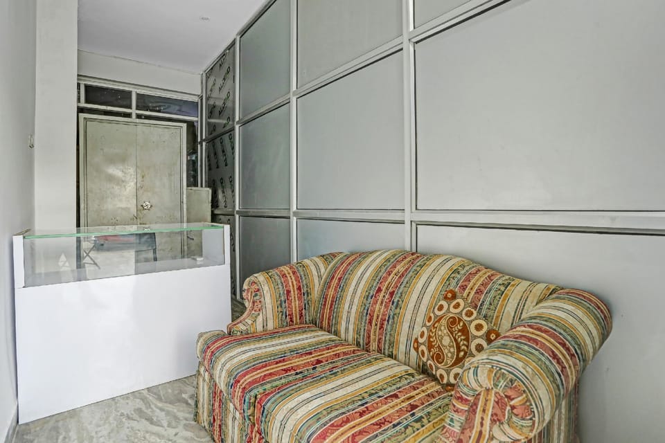 Hotel O Live Ur Style Near Noida Sector Metro Station Hotel in Noida