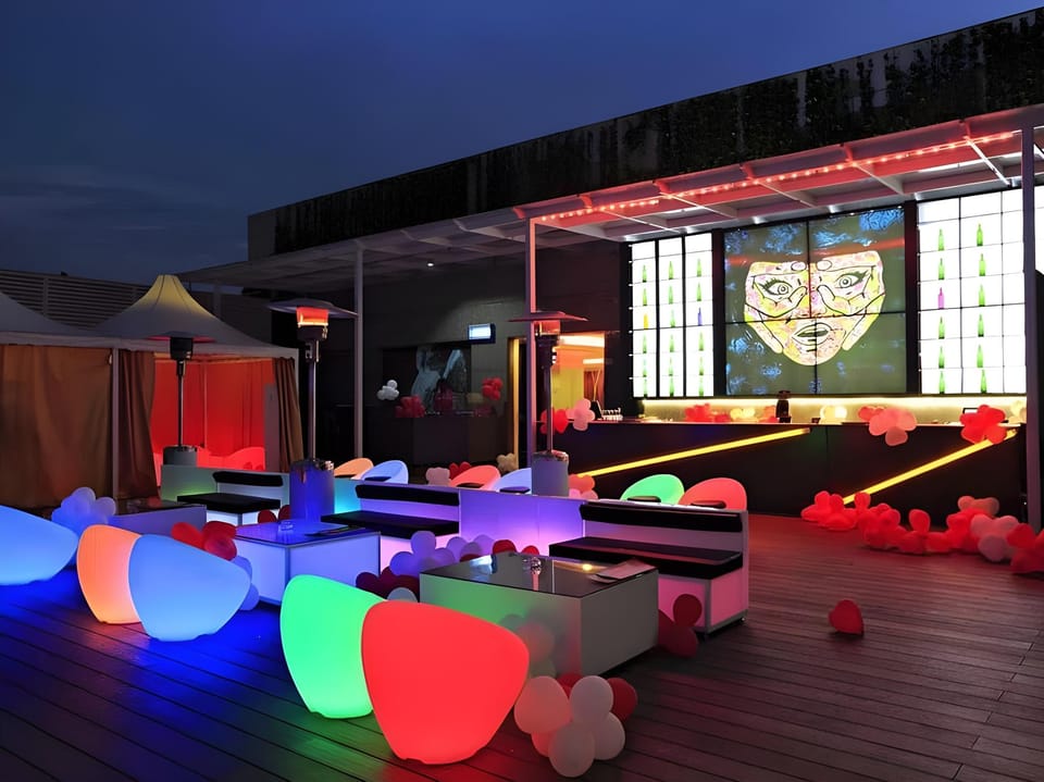 Bar/lounge