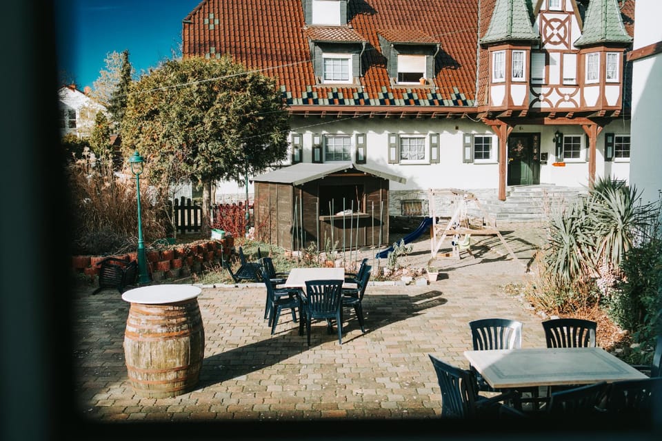 Astheimer Schlösschen Hotel in Mainz-Bingen