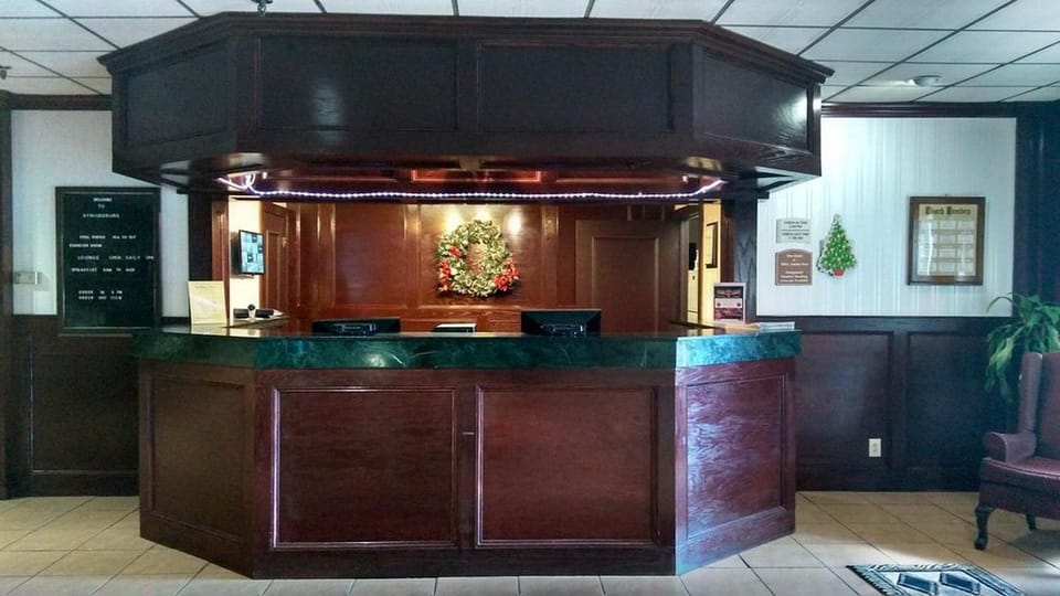 FairBridge Inn and Suites Poconos Inn in Stroudsburg