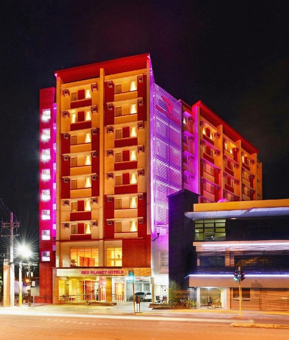 Red Planet Cebu Hotel in Lapu-Lapu City