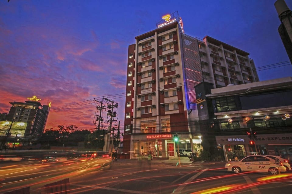 Red Planet Cebu Hotel in Lapu-Lapu City