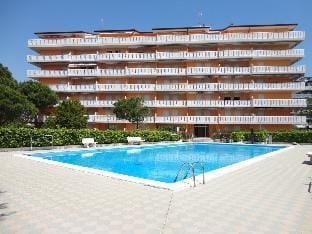 Perfect Apartment For 4 People With Swimming Pool Hotel in Porto Santa Margherita