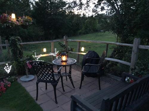 Lavender Lodge Hotel in Arun District