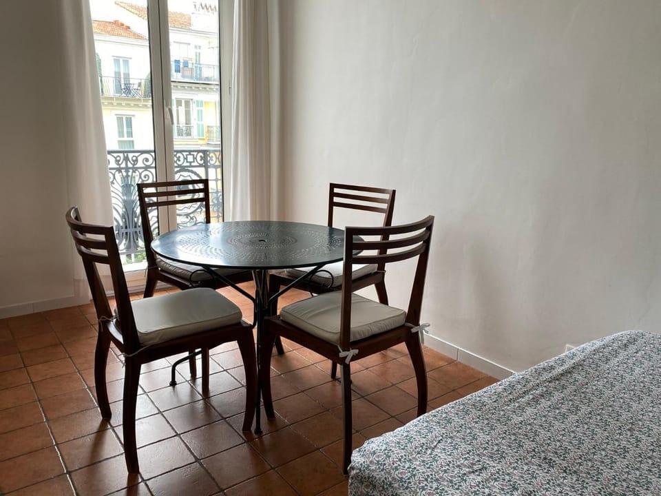 Studios Floreal Hotel in Nice
