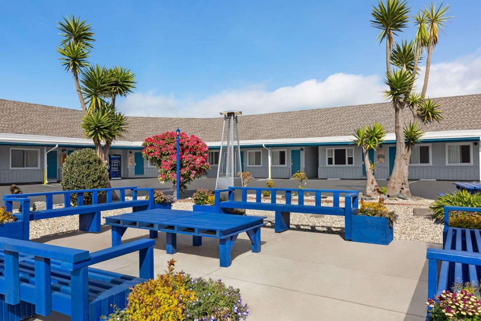 Baymont by Wyndham Fort Bragg Hotel in Fort Bragg