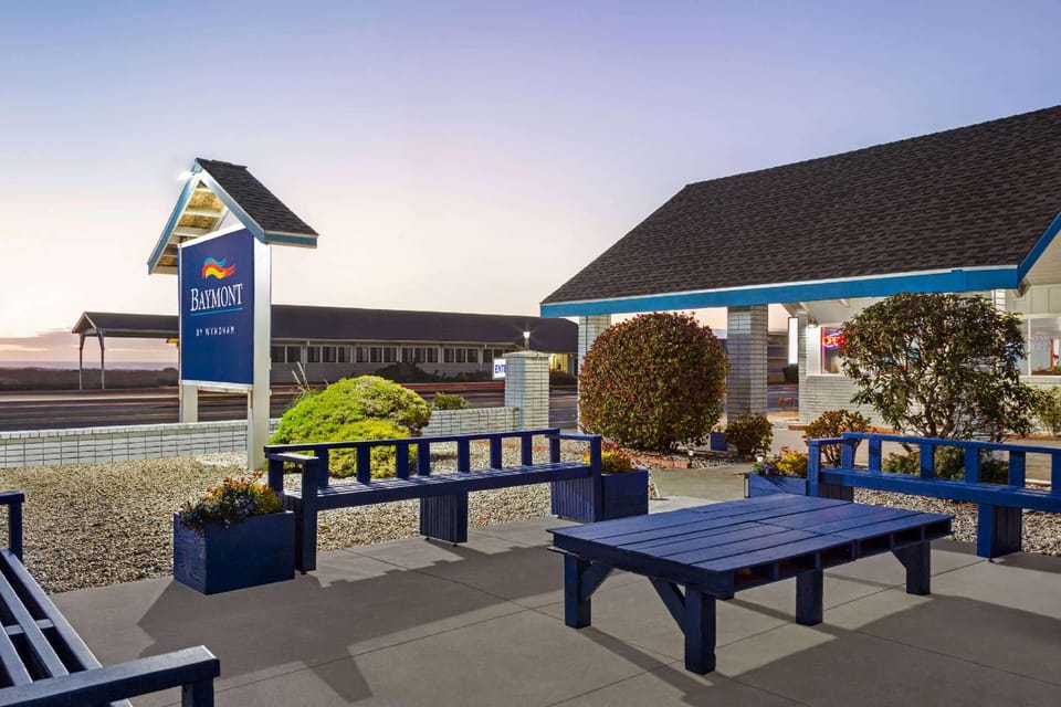 Baymont by Wyndham Fort Bragg Hotel in Fort Bragg