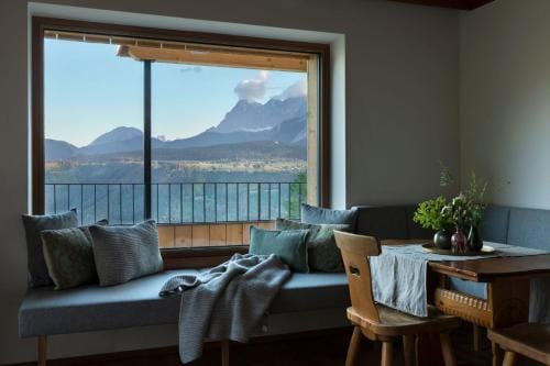 Holzhackerin - the charming Haus am Berg Hotel in Schladming