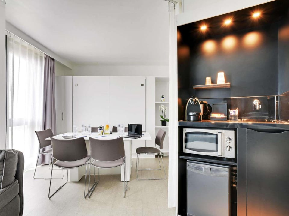 Novotel Suites Paris Issy les Moulineaux Hotel in Issy-les-Moulineaux