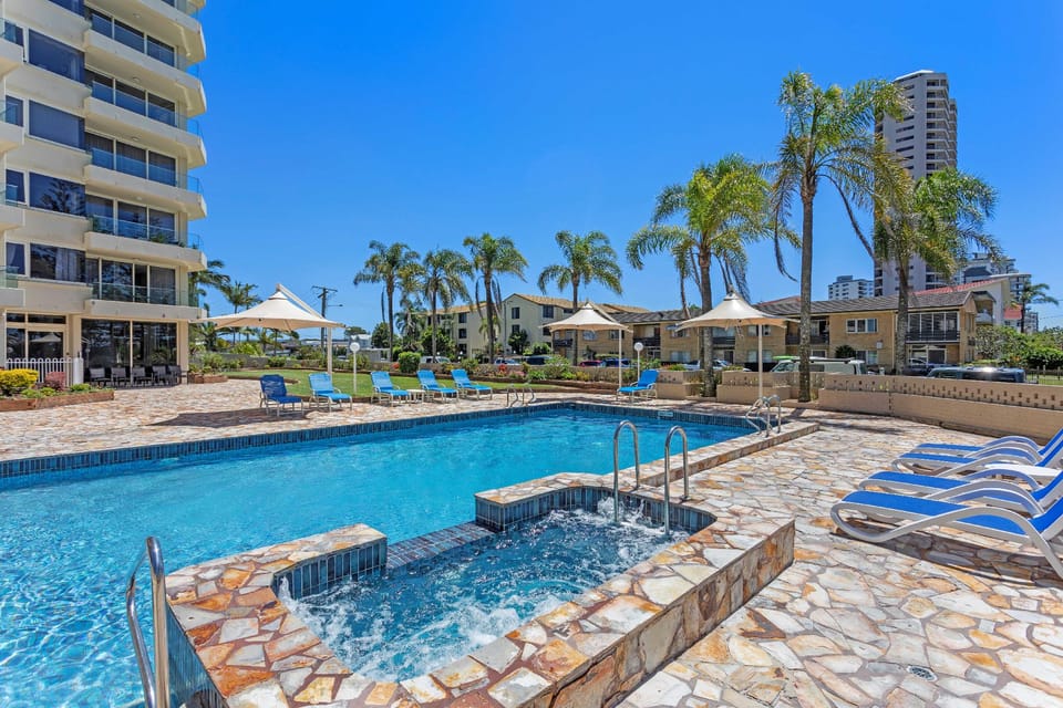 Southern Cross Apartments Apartment hotel in Burleigh Heads