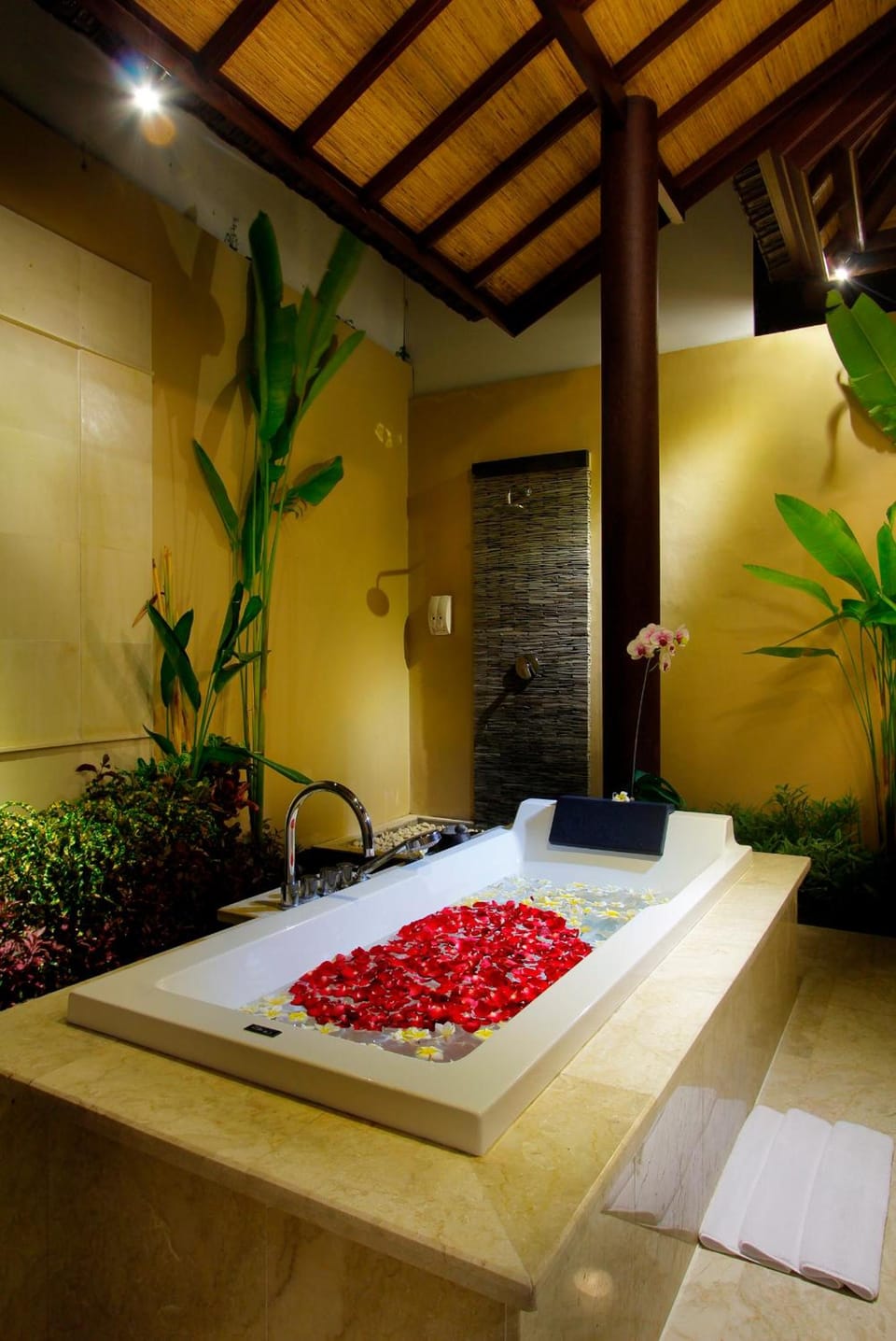 RC Villas & Spa Seminyak Resort in Kuta