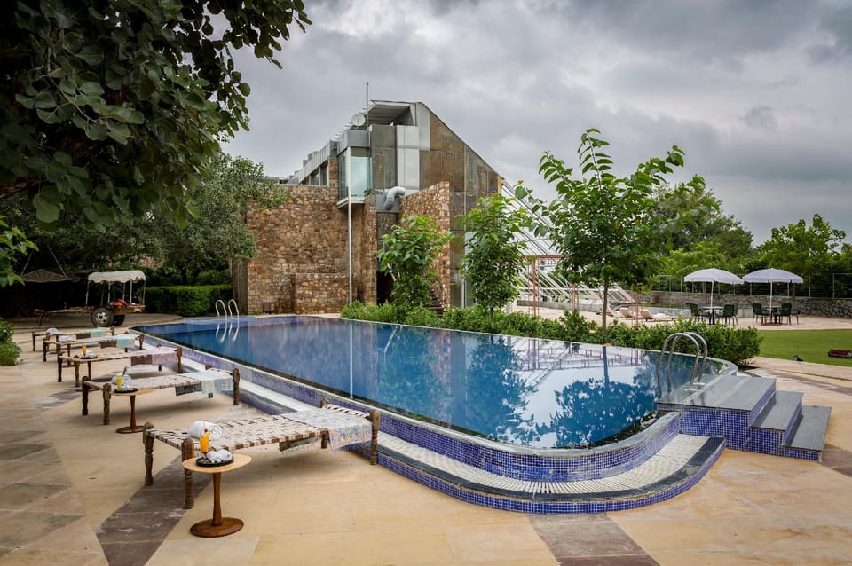 Swimming pool
