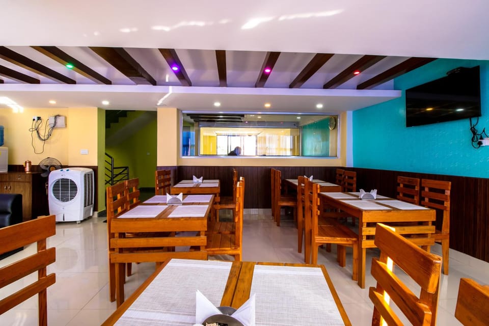Everest Holiday Inn Hotel in Kathmandu