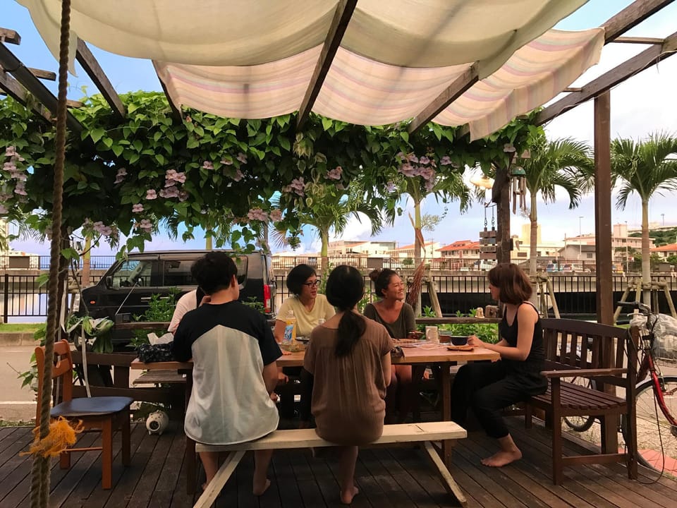 Guest House Agaihama Hostel in Okinawa Prefecture