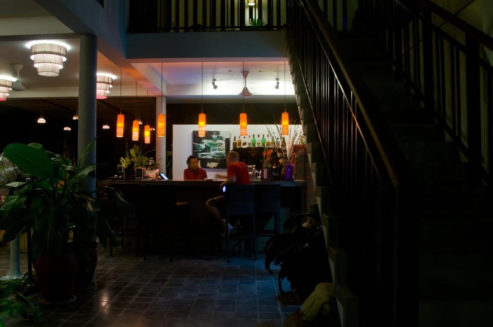 Bar/lounge