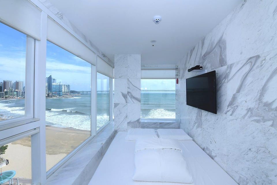 Gwanganli Hotel 1 Hotel in Busan