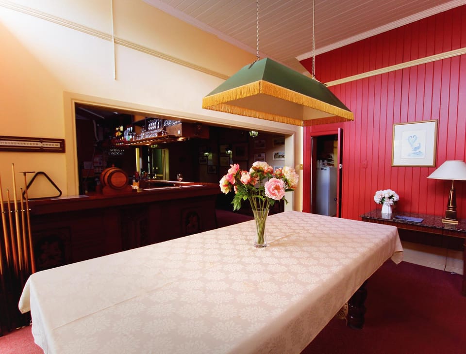 Cotswold Gardens Motel in Armidale