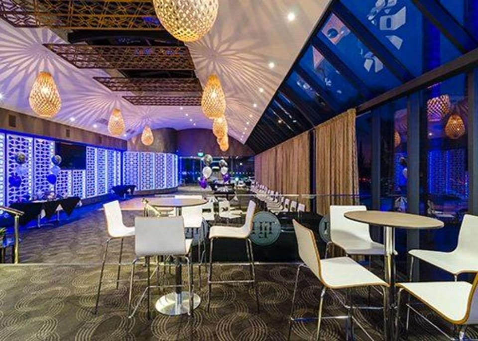 Bar/lounge