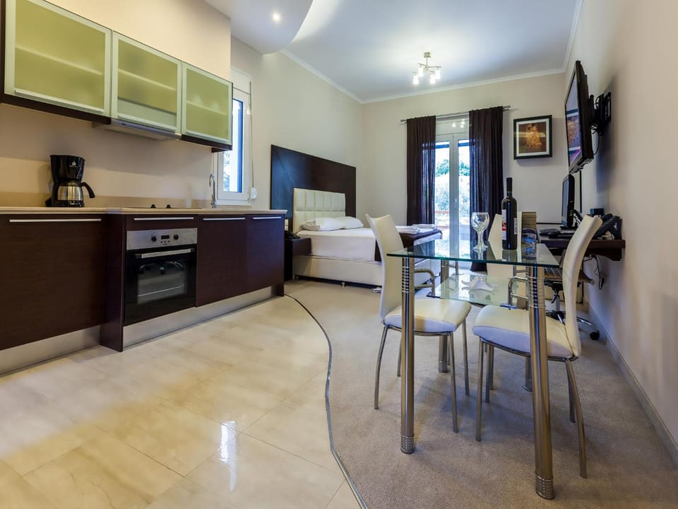 Pearl Bay Hotel Apartment hotel in Decentralized Administration of the Aegean
