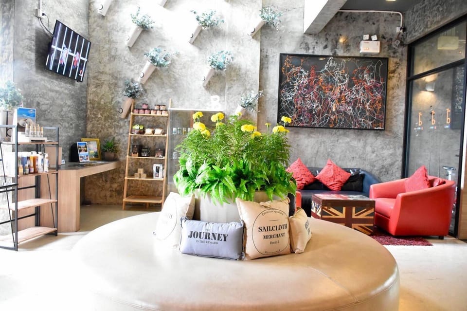 The B Ranong Trend Hotel Hotel in Ranong, Khao Niwet, Mueang Ranong District, Ranong 85000, Thailand
