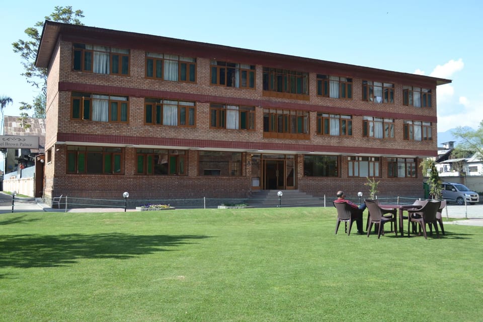 Hotel Brown Palace Hotel in India
