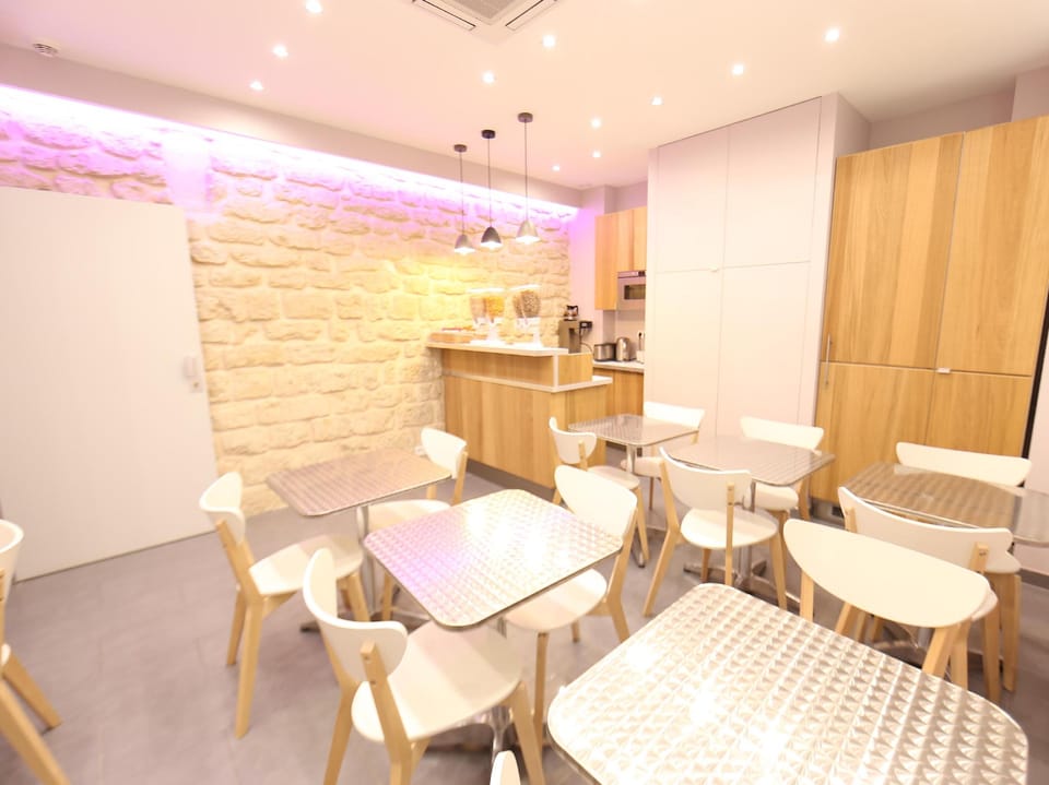 Sweet Hotel Hotel in Paris