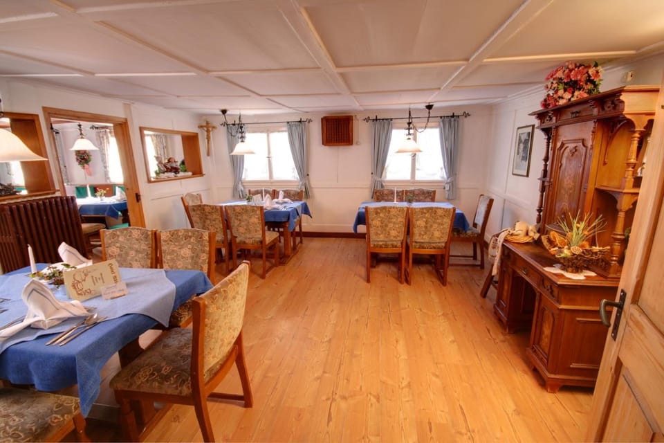 Hotel Adler Garni Hotel in Oberstdorf