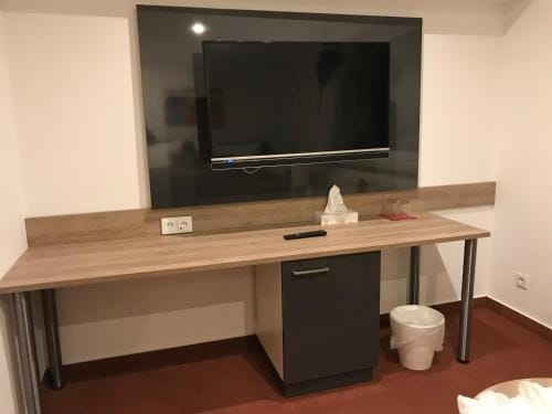 Pension Scheiber Hof Hotel in Saarland, 66, Germany